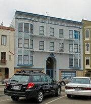 Del Mateo Apartments