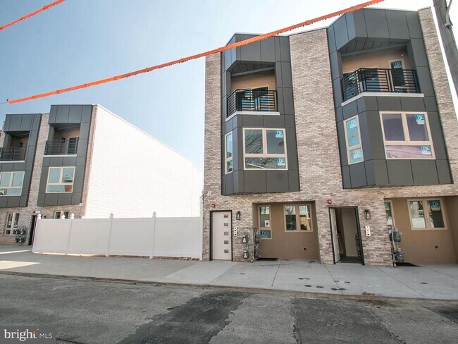 27 Farson St-Unit -U2 in Philadelphia, PA - Foto de edificio - Building Photo