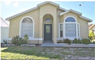 2428 Harbor Town Dr in Kissimmee, FL - Building Photo