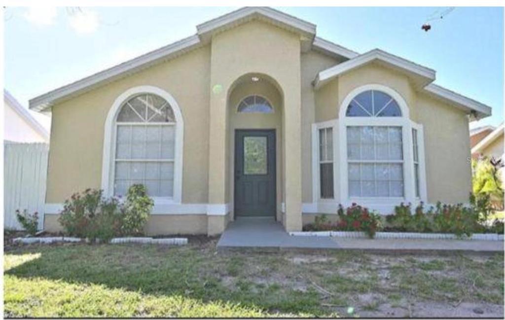 2428 Harbor Town Dr in Kissimmee, FL - Building Photo
