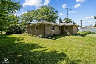 29221 Wilton Rd in Manhattan, IL - Building Photo - Building Photo