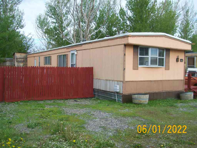property at 13 Travertine Ln