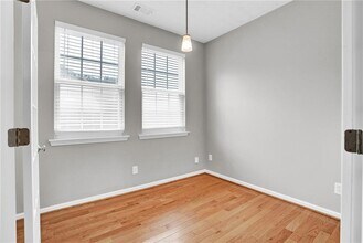 241 Village Square Dr in Woodstock, GA - Building Photo - Building Photo