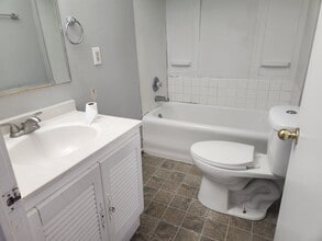 2636 16th St in Moline, IL - Building Photo - Building Photo