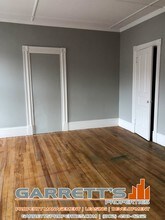 462 Railroad St-Unit -4 in St Johnsbury, VT - Building Photo - Building Photo