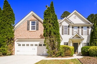 145 Alessie Dr in Newnan, GA - Building Photo - Building Photo