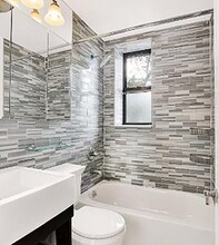 E 13TH ST. in New York, NY - Foto de edificio - Building Photo