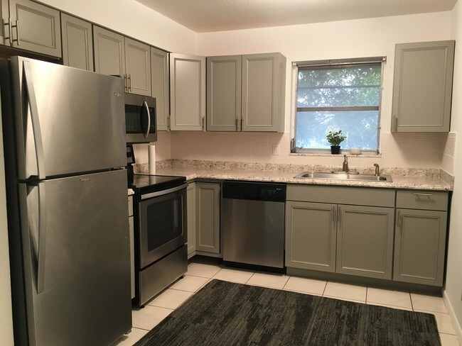 301 W Ocean Ave-Unit -26 in Lantana, FL - Building Photo - Building Photo