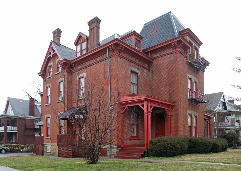 3003 Hackberry St in Cincinnati, OH - Foto de edificio