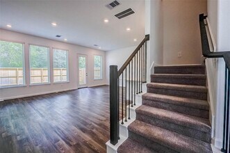 609 Royal Arch Dr in Conroe, TX - Building Photo - Building Photo