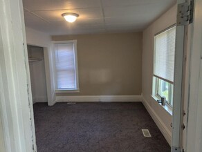 1316 S Michigan Ave in Saginaw, MI - Building Photo - Building Photo