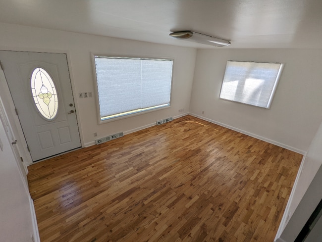 209 S 19th Ave, Unit 1 in Bozeman, MT - Foto de edificio - Building Photo