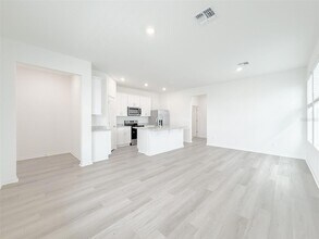 4630 Homestead Trl in St. Cloud, FL - Foto de edificio - Building Photo