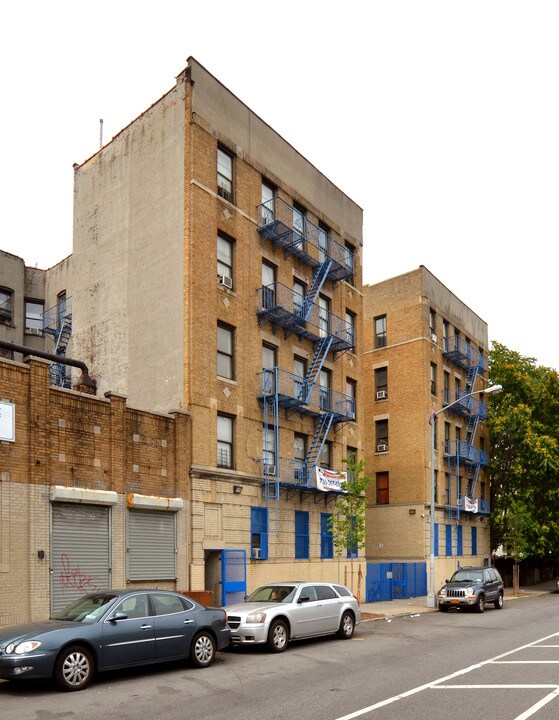 4589 Park Ave in Bronx, NY - Foto de edificio