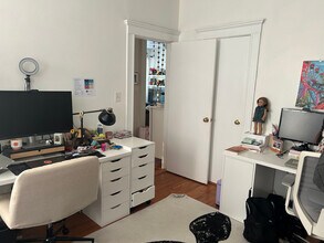 233 Kelton St, Unit 4 in Boston, MA - Building Photo - Building Photo