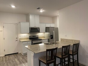525 Autumn Breeze Cir in Reno, NV - Building Photo - Building Photo