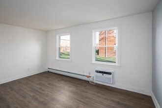 1355 Millersport Hwy in Buffalo, NY - Building Photo - Building Photo