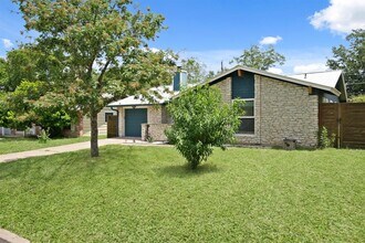 8507 Spearman Dr in Austin, TX - Building Photo - Building Photo