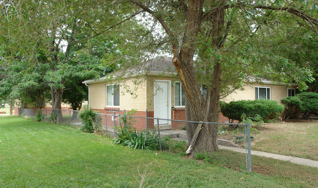 1928 Beeler St in Aurora, CO - Building Photo - Building Photo