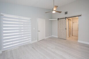 50 Desford Ln in Boynton Beach, FL - Building Photo