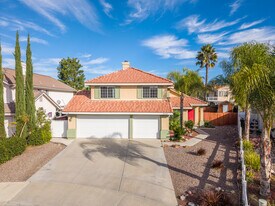 31939 Monique Cir in Temecula, CA - Building Photo