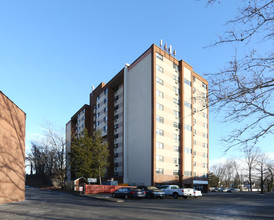 Hartford East Apartments in East Hartford, CT - Building Photo - Building Photo