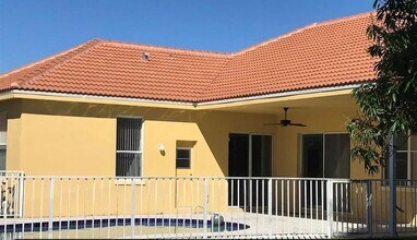 7340 Edisto Dr in Greenacres, FL - Building Photo - Building Photo