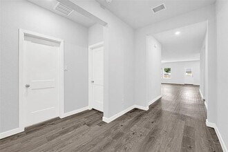 11923 Wisteria Mdws Dr in Willis, TX - Building Photo - Building Photo