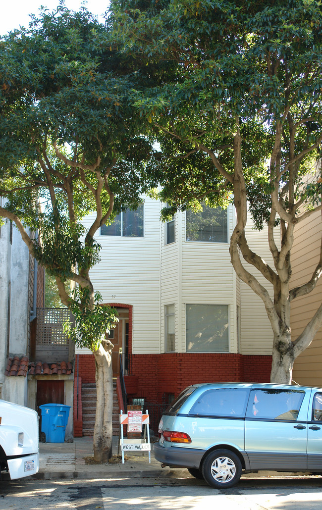 57 Sanchez St in San Francisco, CA - Building Photo - Building Photo