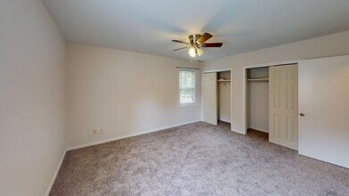 5921 Falstaff Dr in Charlotte, NC - Building Photo - Building Photo