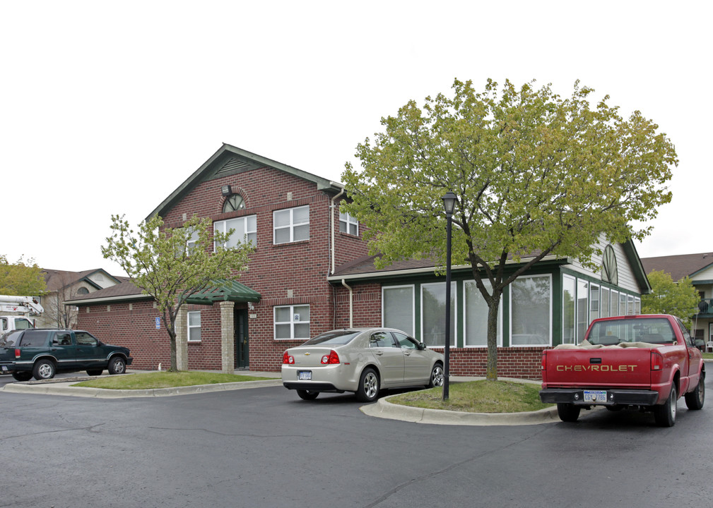 Marketplace Court Apartments in Detroit, MI - Building Photo