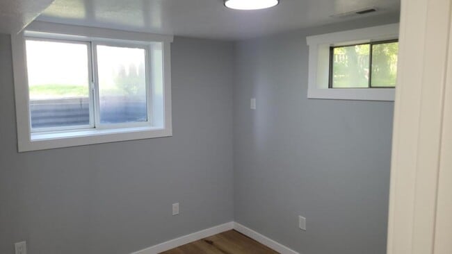 126 S 100 E in Hyde Park, UT - Building Photo - Building Photo