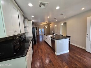 413 E Hartford Ave in Phoenix, AZ - Building Photo - Building Photo