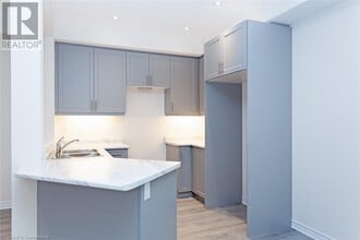61 Jell St in Guelph, ON - Building Photo - Building Photo