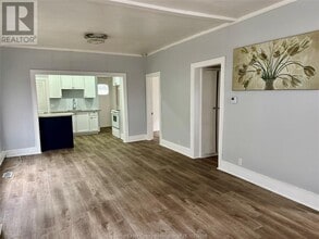 1608 Highland Ave in Windsor, ON - Building Photo - Building Photo