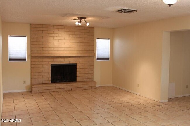 2605 S Rita Ln in Tempe, AZ - Building Photo - Building Photo