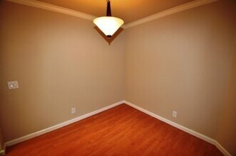 6041 Fulton Ave, Unit 102 in Los Angeles, CA - Building Photo - Building Photo