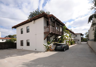 1408 N Broadway St in Santa Ana, CA - Building Photo - Building Photo