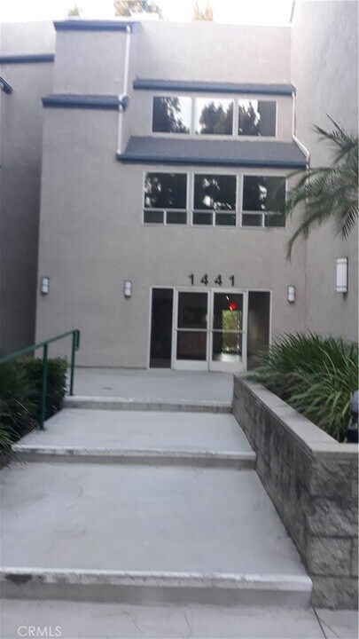1441 Brett Pl in Los Angeles, CA - Building Photo