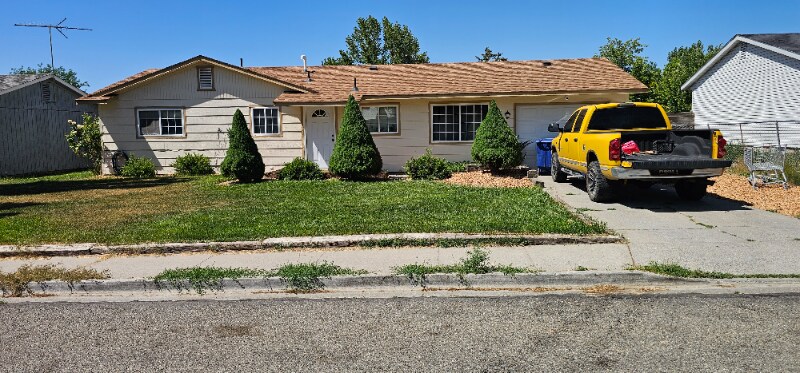 712 18th Ave E in Jerome, ID - Building Photo