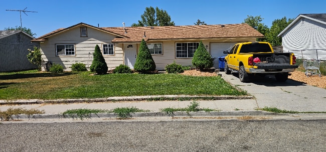 property at 712 18th Ave E