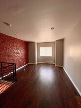 908 E Schiller St in Philadelphia, PA - Building Photo - Building Photo