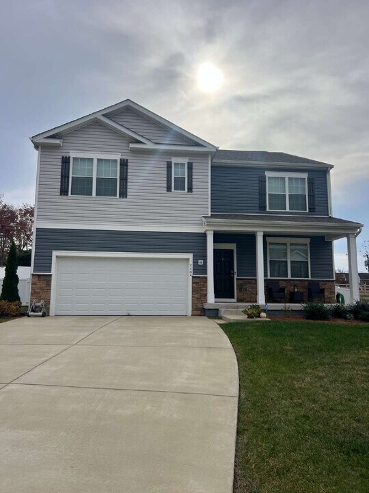 7404 Jake Ct in Fredericksburg, VA - Building Photo