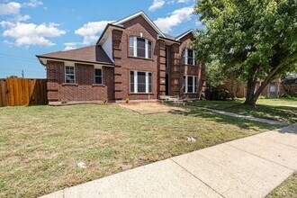 4610 Clay Dr, Unit 454C in Rowlett, TX - Foto de edificio - Building Photo