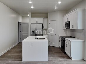 1268 W Mahogany St in Saratoga Springs, UT - Building Photo - Building Photo