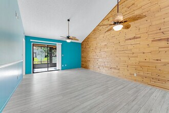 196 White Fawn Dr in Daytona Beach, FL - Building Photo - Building Photo