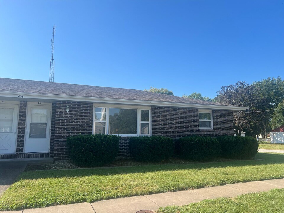 408 W Washington St-Unit -24 in Athens, IL - Building Photo