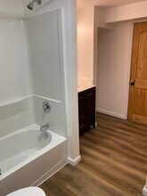 421 N Hammonds Ferry Rd, Unit Basement in Linthicum Heights, MD - Building Photo - Building Photo
