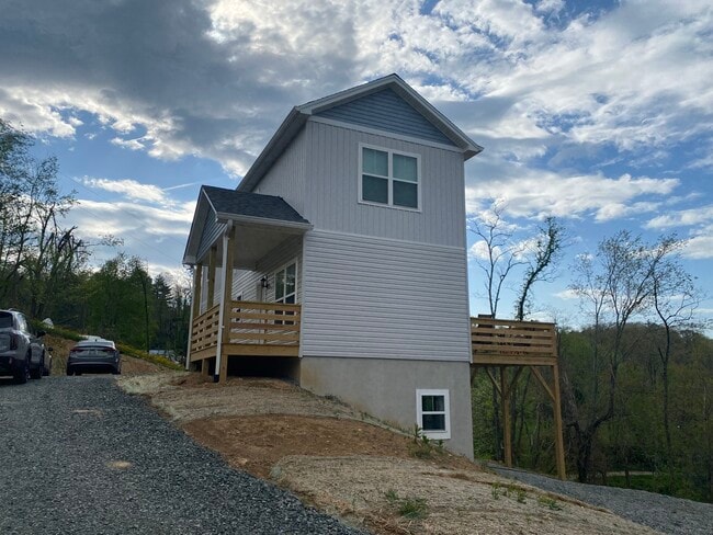119 Monarch Ln in Boone, NC - Building Photo - Building Photo