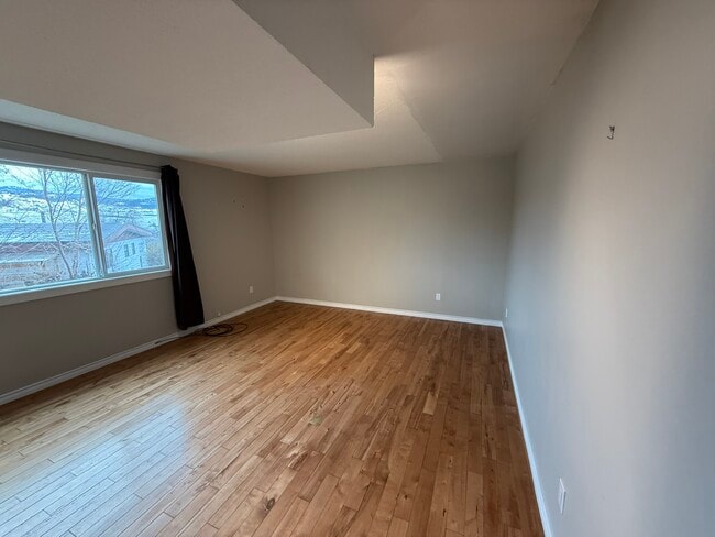 5826 Bartlett Rd in Vernon, BC - Building Photo - Building Photo